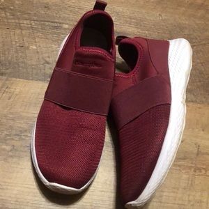 Worn once champion tennis shoe